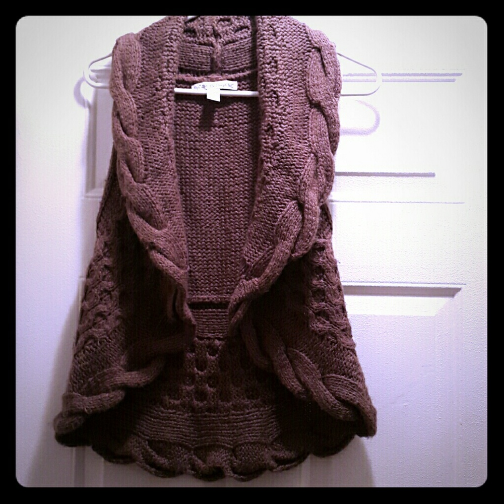 Knitted Warm Vest size Small